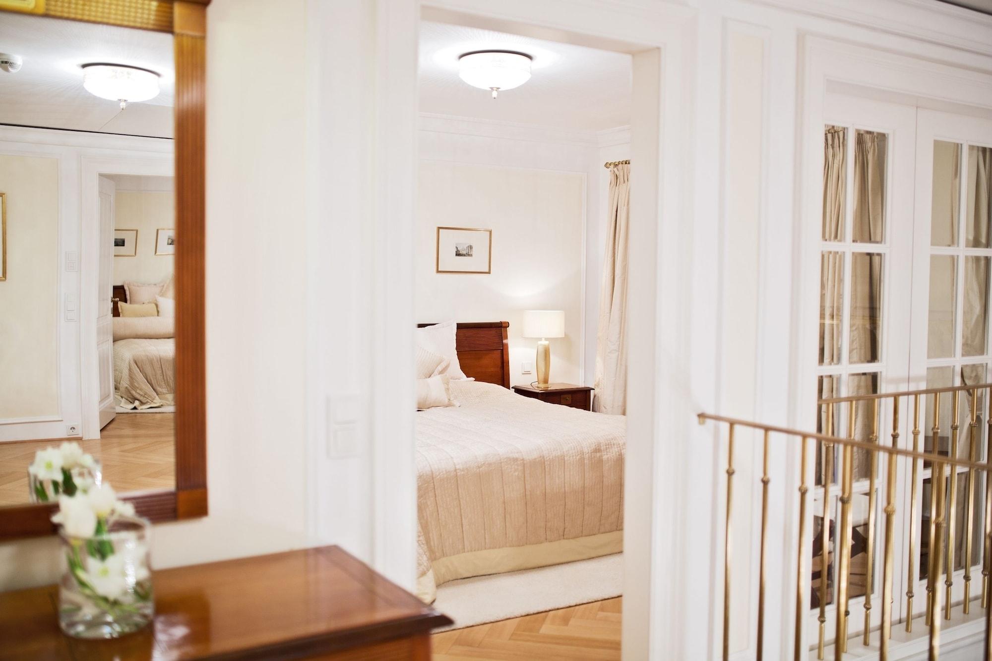 Palais Coburg Residenz 5*